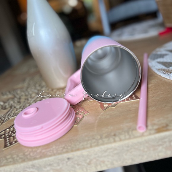 Simple Modern Sweet Taffy Trek 40 Ounce - Picture 4 of 4